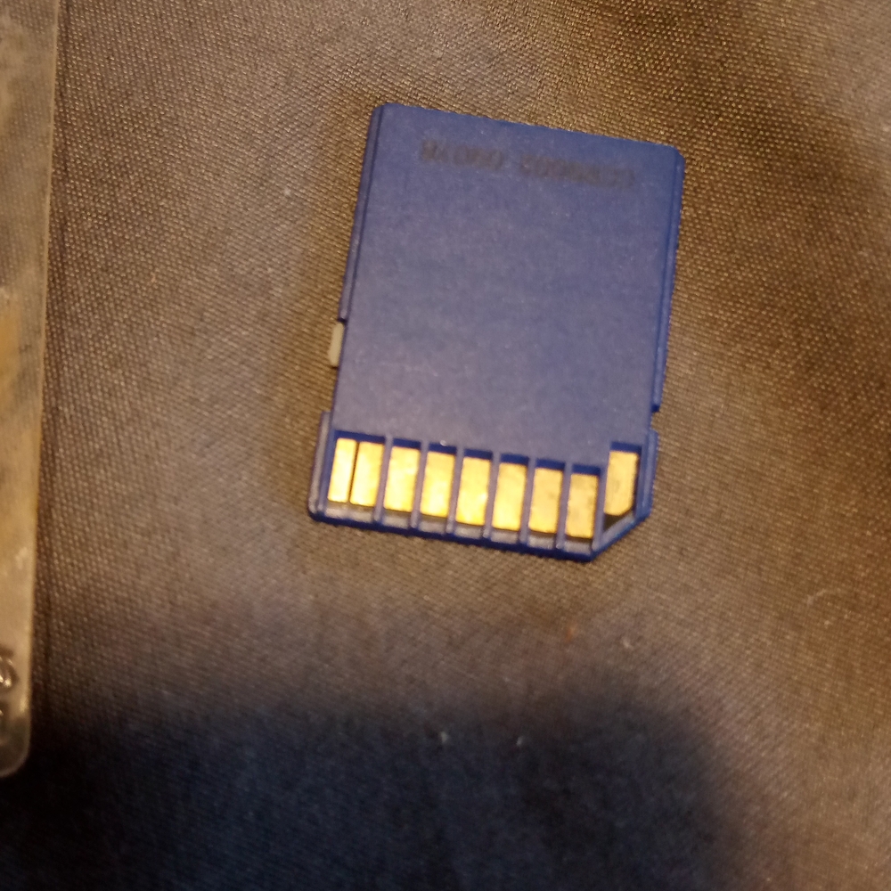 Ada Blue Memory Card Reader Two - Picture 3 of 4